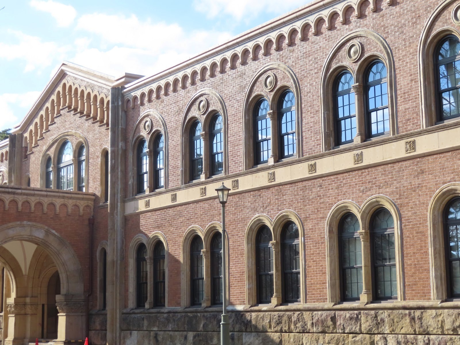 大学7.jpg 大学7.jpg